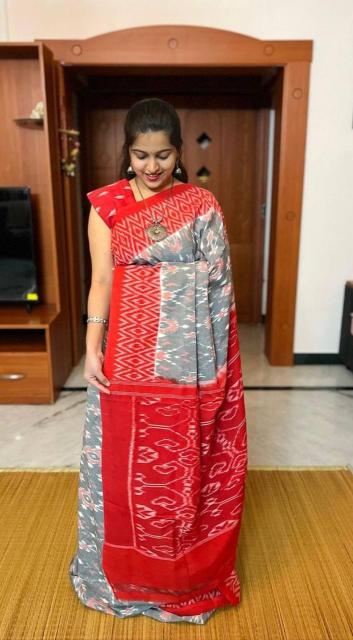 Sckr Ikkat B Designer saree wholesaler in Hyderabad
